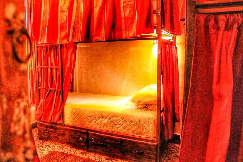 Hostel Dar Ben Youssef Marrakesh Exterior photo