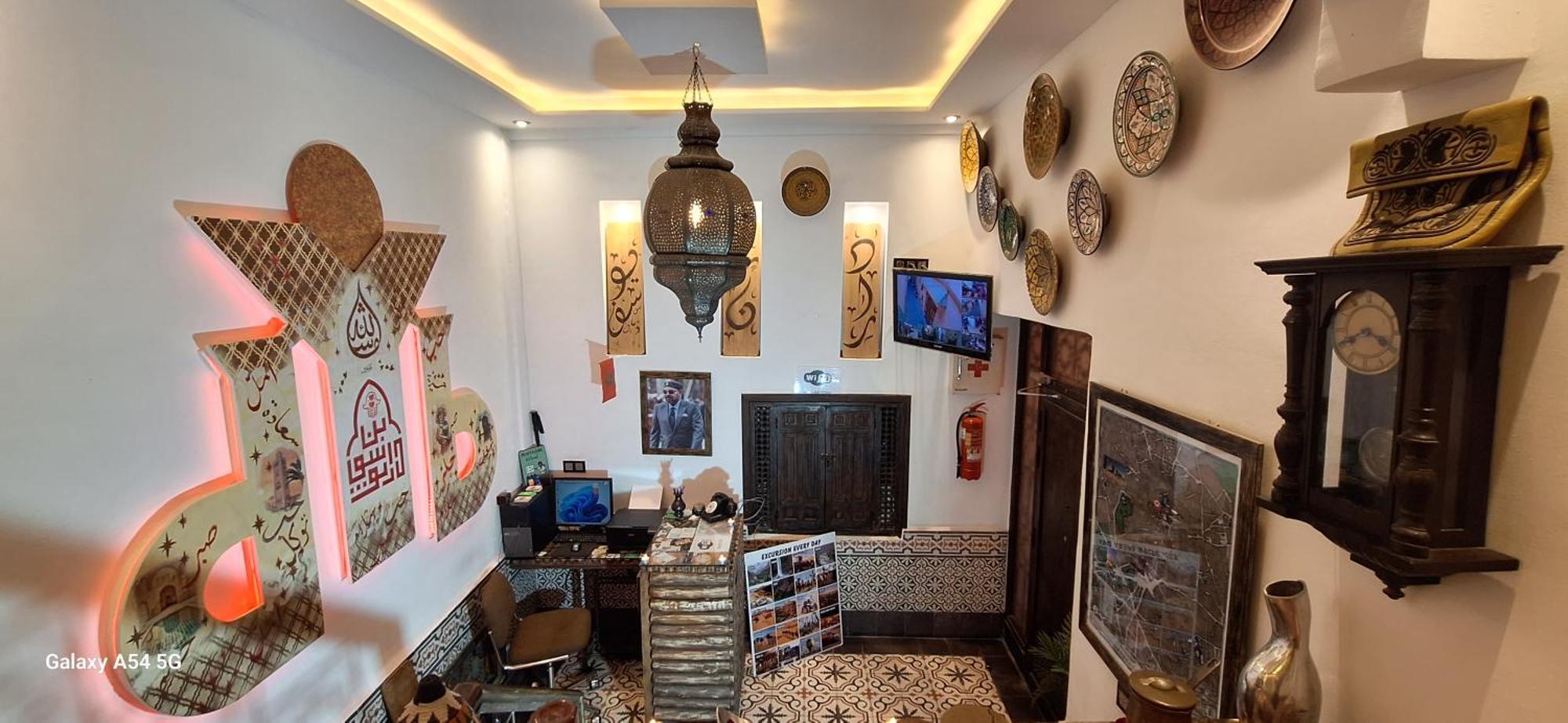 Hostel Dar Ben Youssef Marrakesh Exterior photo